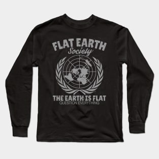 Flat Earth Society Retro Vintage Distressed Design Long Sleeve T-Shirt